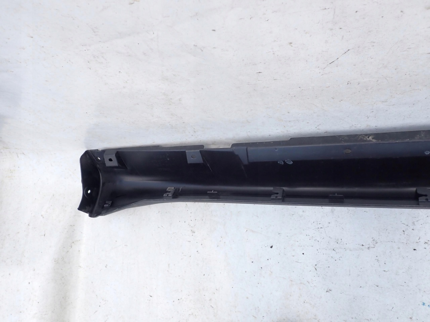 NISSAN JUKE and F15 moulding threshold right threshold right