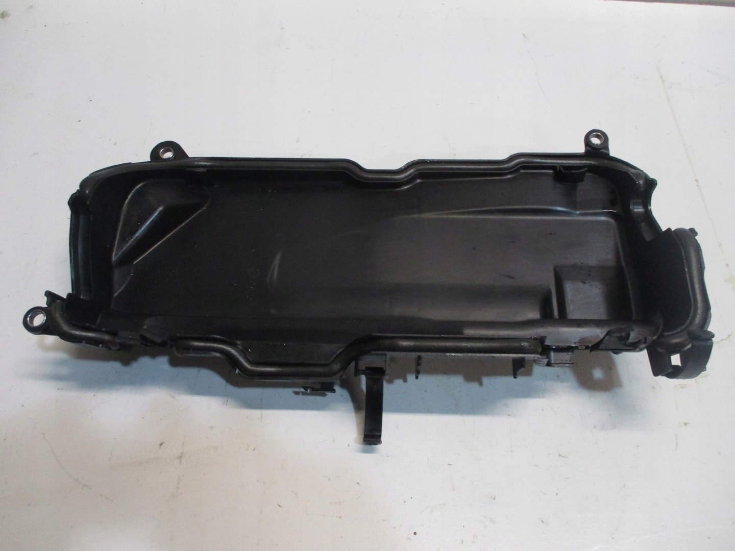 engine housing cover RENAULT KOLEOS 2,0DCI 175B16051R