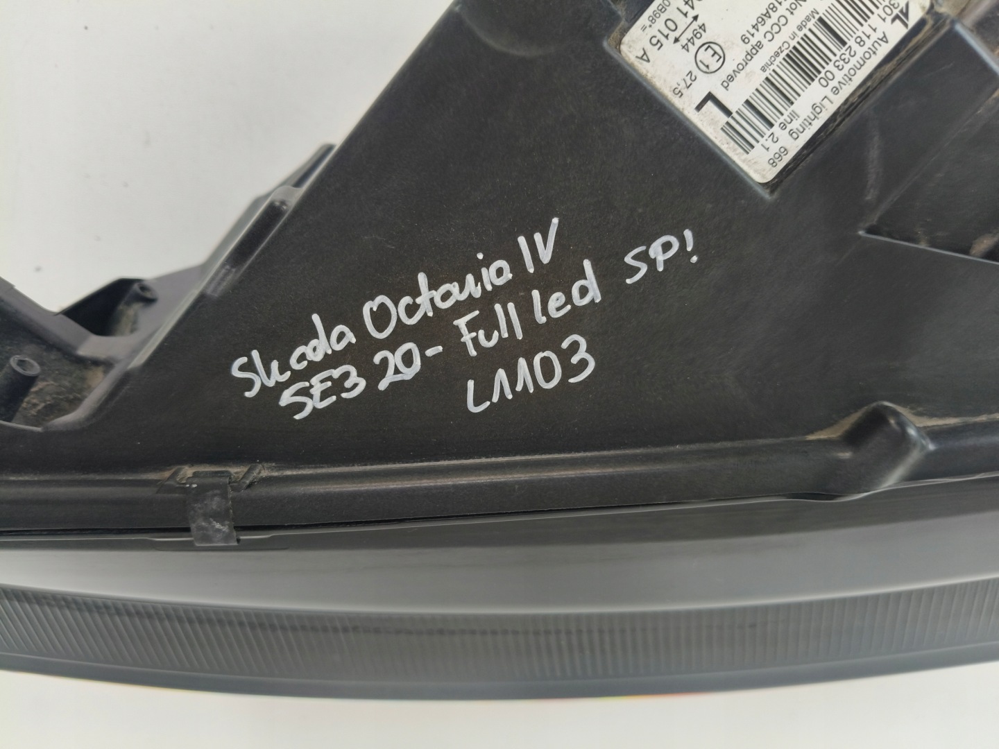 light left REFLEKTOR SKODA OCTAVIA IV 4 5E3 20- FULL LED