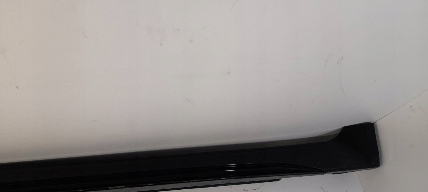 Audi RS6 C8 moulding threshold left 4K0853855B (T335)