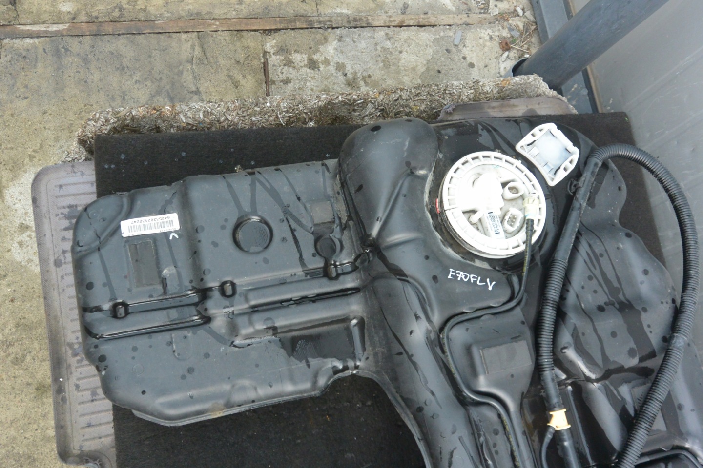 TANK BENZIN BMW X5 X6 E70 E71