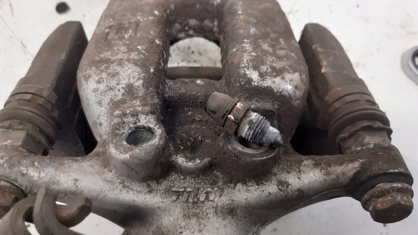caliper right rear part Opel Astra K
