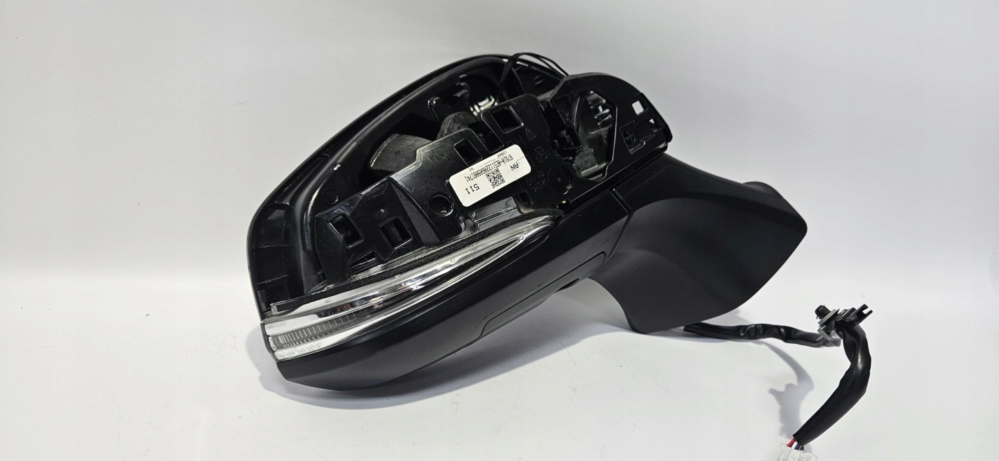 mirror right TOYOTA HIGHLANDER IV 20- 14PIN EUR