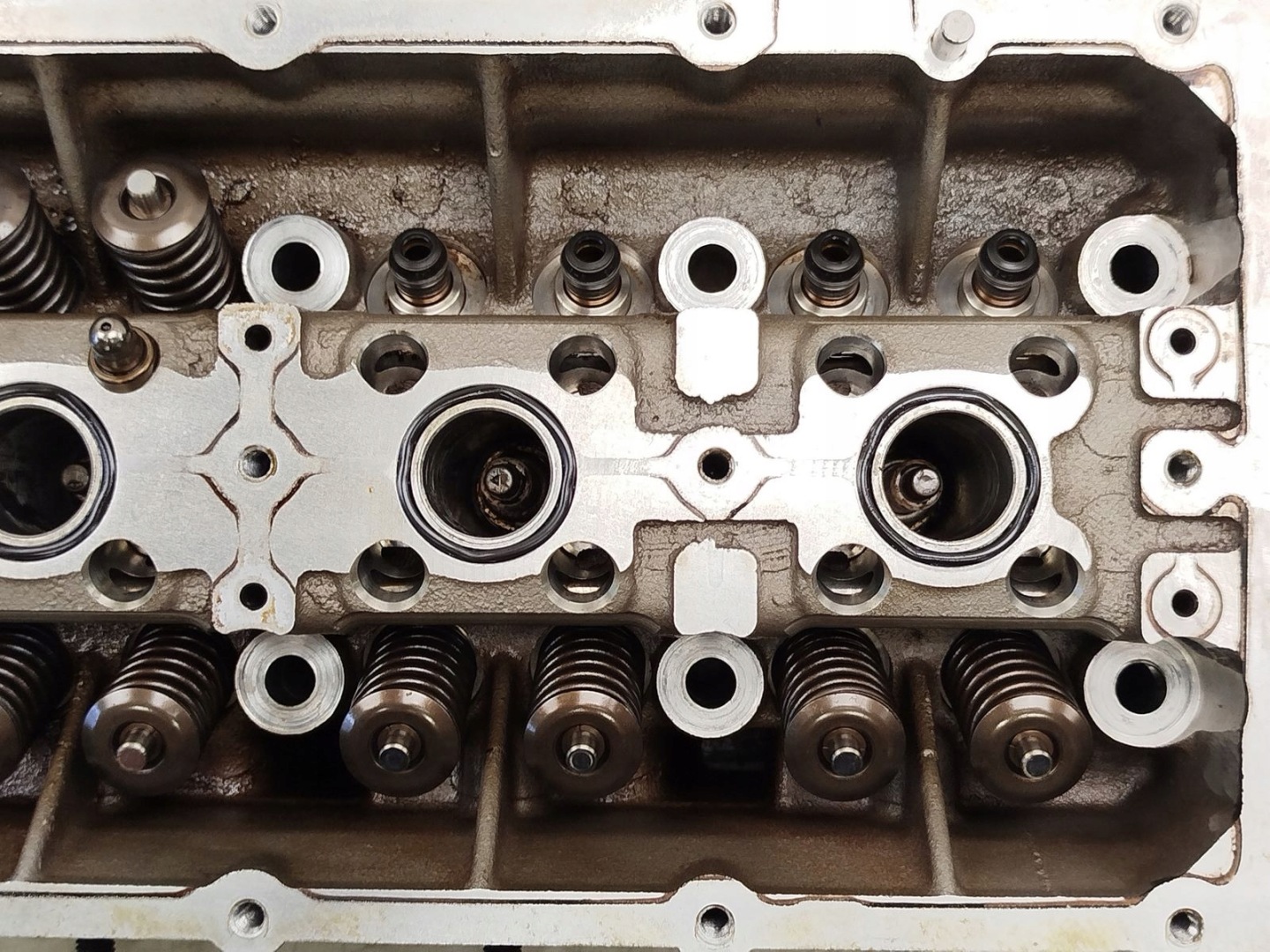 testata motore VWAG 03C103373E/G 1.6 16V TSI BTS