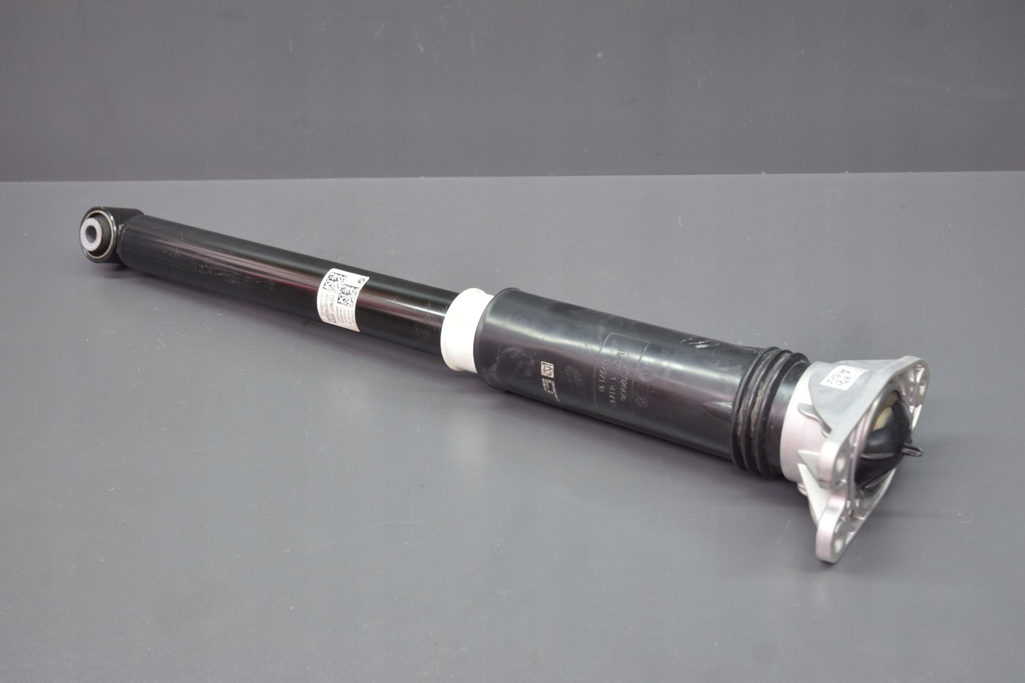 shock absorber right left rear part BMW 2 U06 3277km