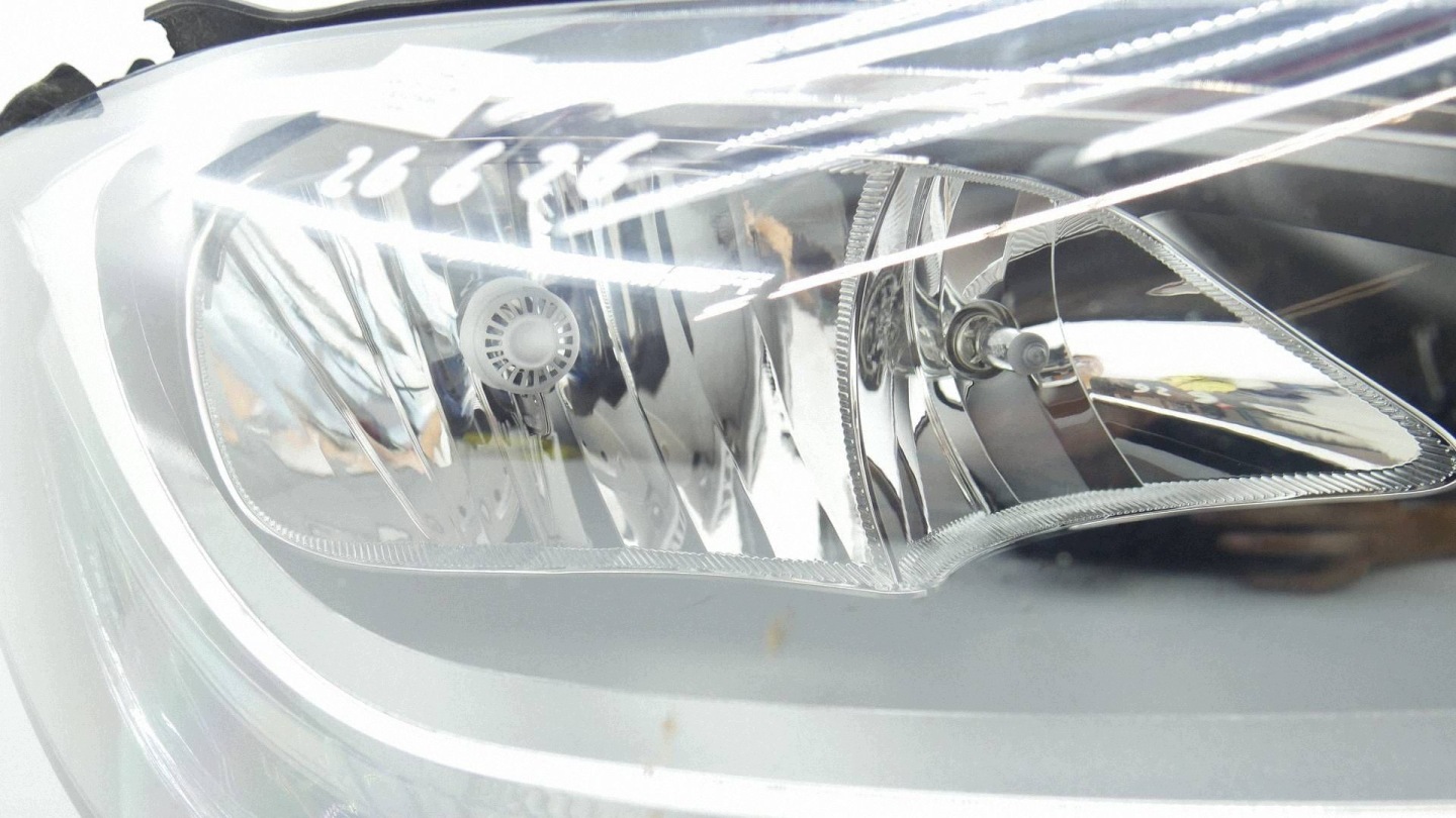 REFLEKTOR light right front MERCEDES C W205 A2059066802