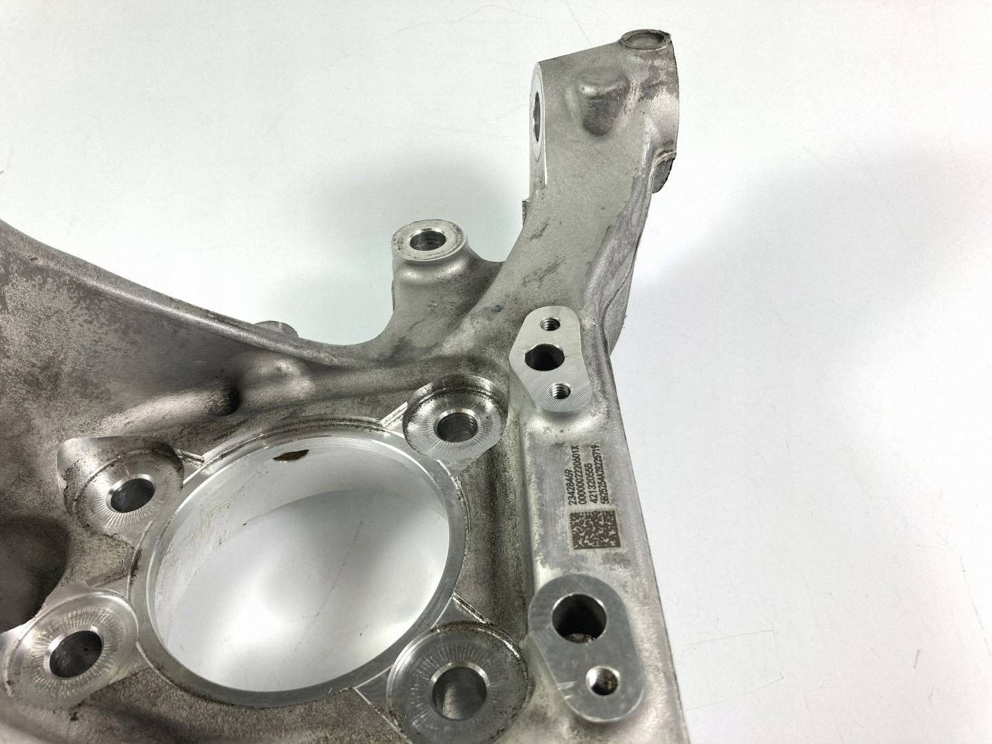 Chevrolet Corvette C8 2020-2026 Moyeu support broche Arrière Gauche