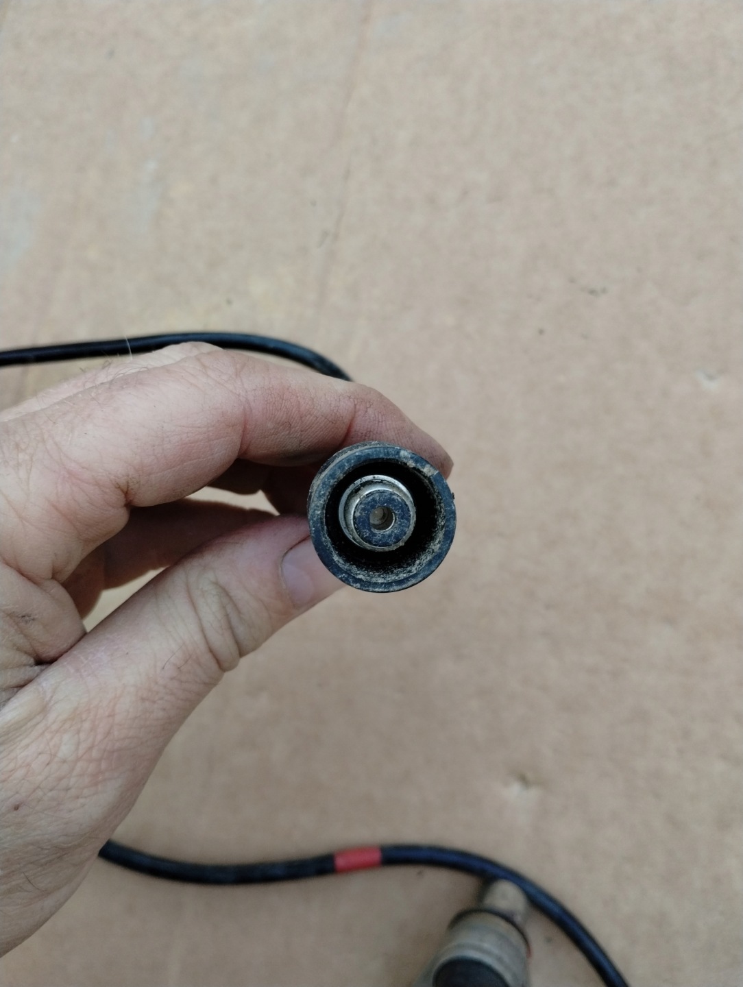 sensor ABS left front MERCEDES W124 0265001110 0265001943