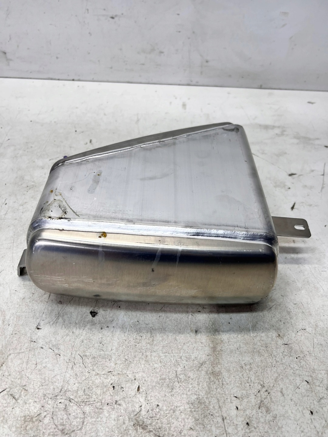 tank air springing PNEUMATYCZNEGO left AUDI Q7 4M 4M0616203E