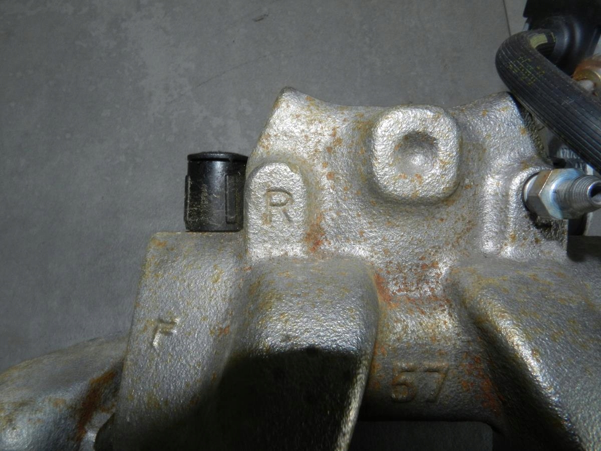 BMW X4 F26 caliper right front 703123