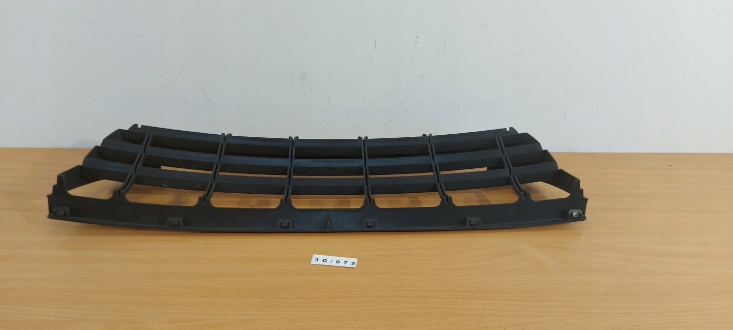 VW CRAFTER Lüftungsgitter der Stoßstange mitte untere Grill