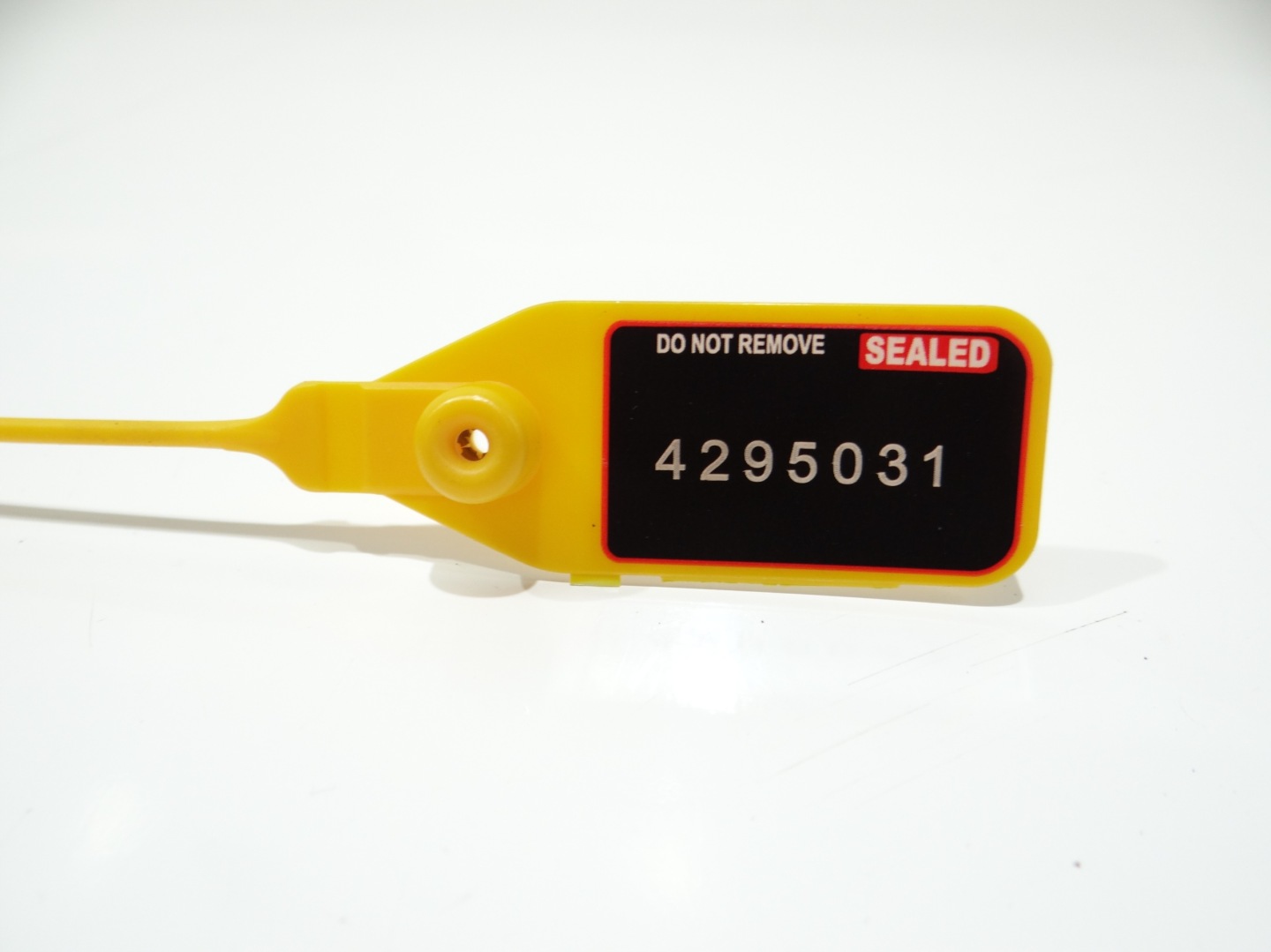 sensor of the opening bonnets BMW E60 8352229 (4295031)