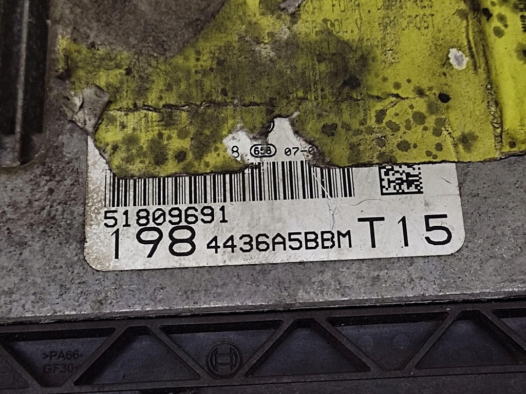 FIAT BRAVO 2 control unit of the engine 51809691