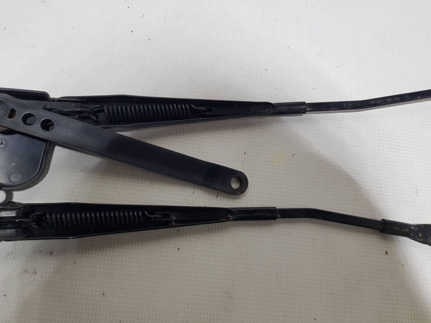 wiper arm front right left KOMLET EUROPA MERCEDES GL X164