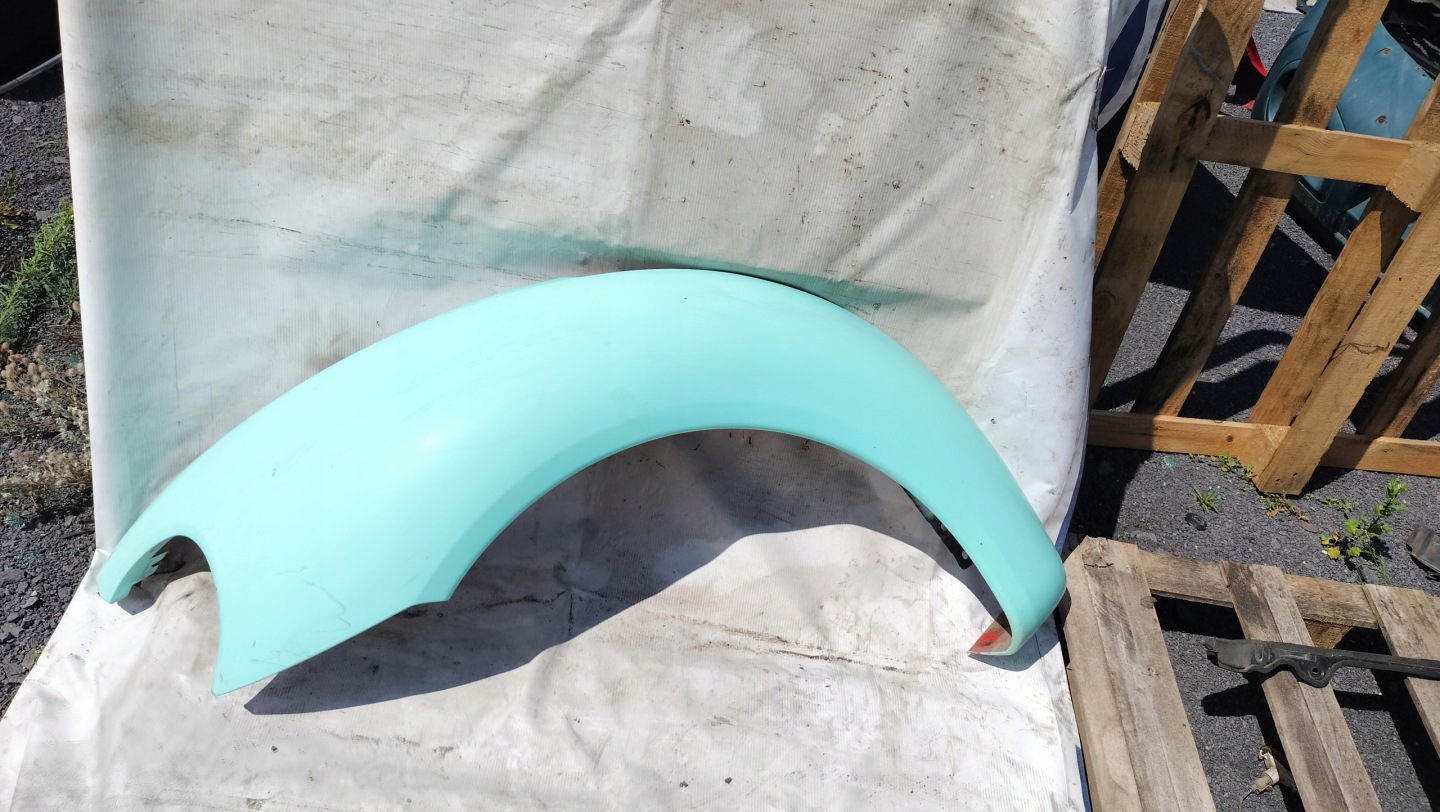 VW NEW BEETLE fender left front