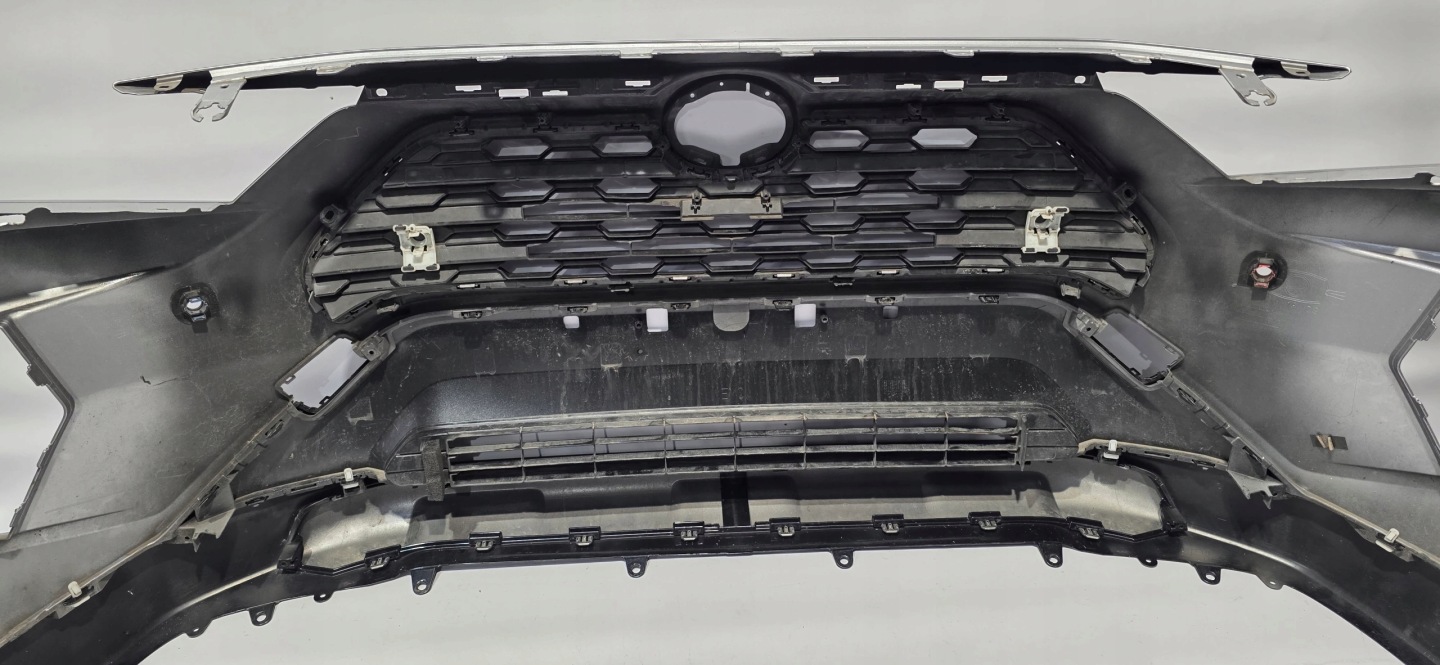 front bumper grille TOYOTA RAV4 V 18- 4XPDC washers 52119-42B20