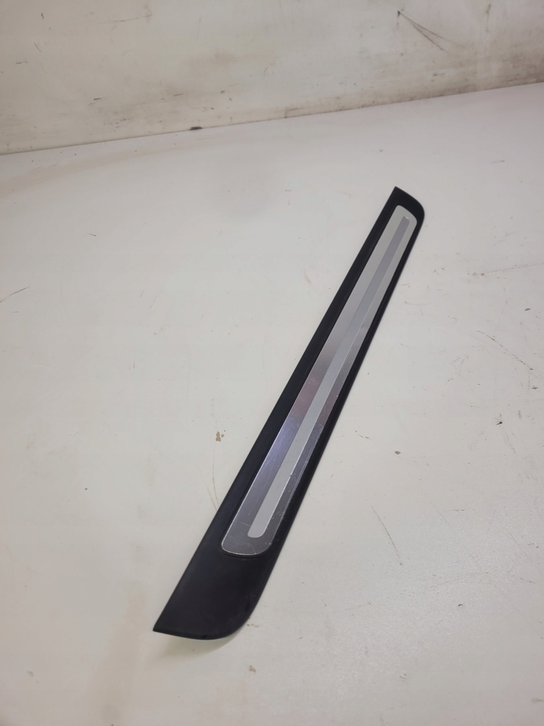 moulding threshold right front AUDI A4 B8 8K0853374