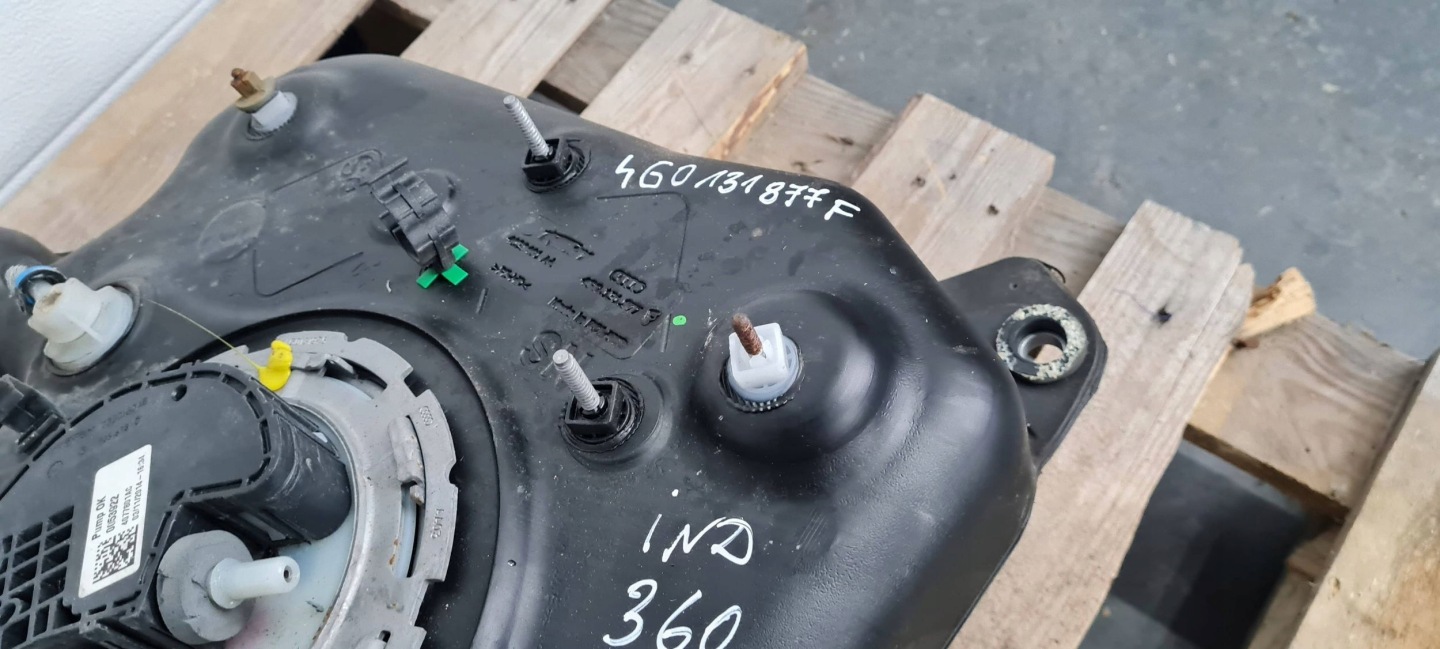 A6 C7 4G serbatoio LIQUIDO ADBLUE 2.0 TDI 4G0131877F