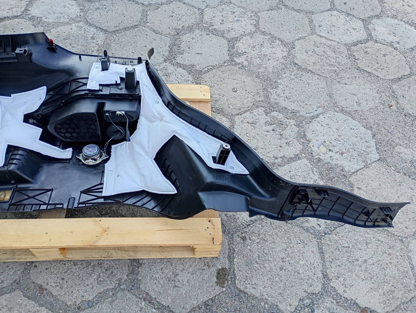 side upholstery side boot right side Ford Explorer V 2011