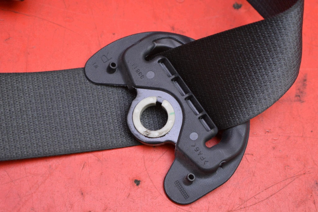 Gurten Sicherheits rechts vorne Spanner EU 7P3200-P TOYOTA COROLLA E21 18