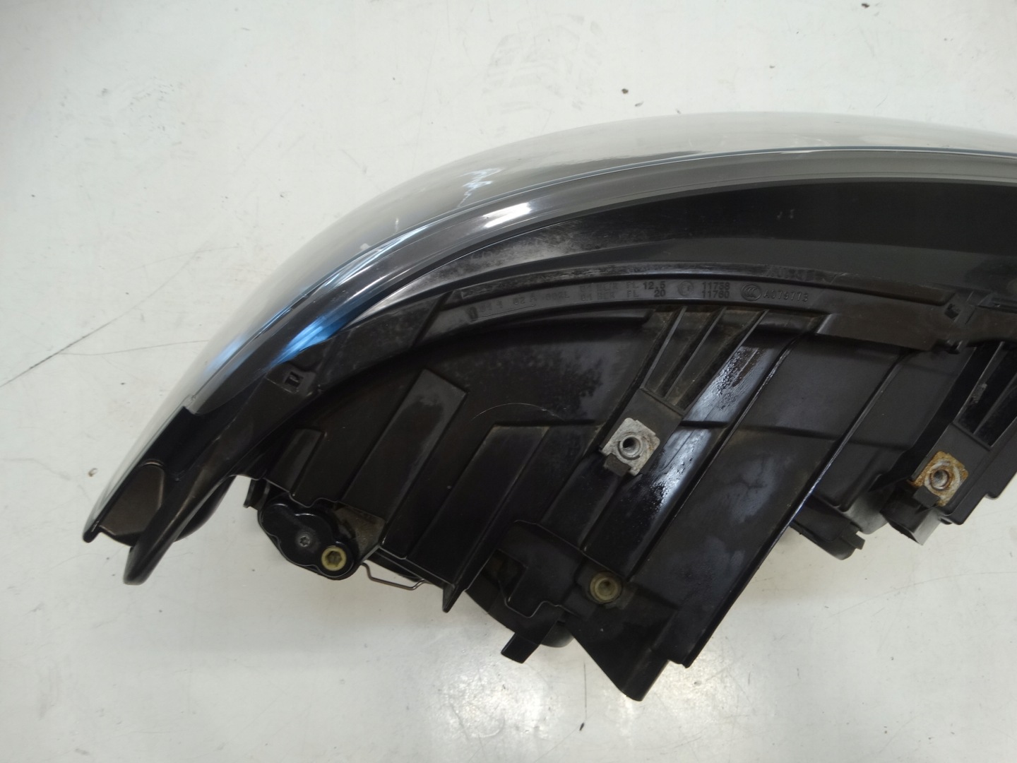 light left front VOLKSWAGEN T6 7E1941015AC