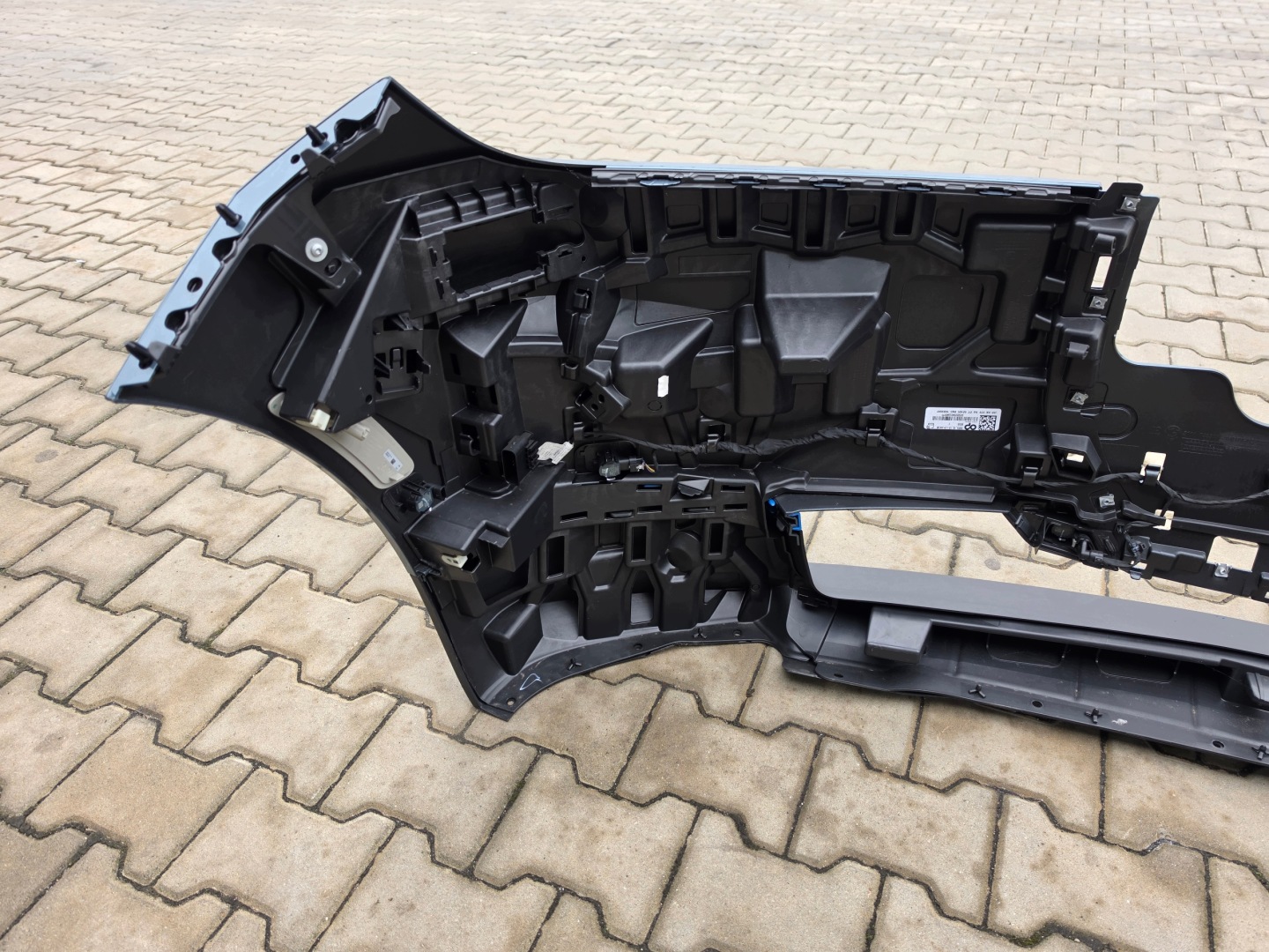 BMW iX i20 nárazník predok predný 6PDC USA