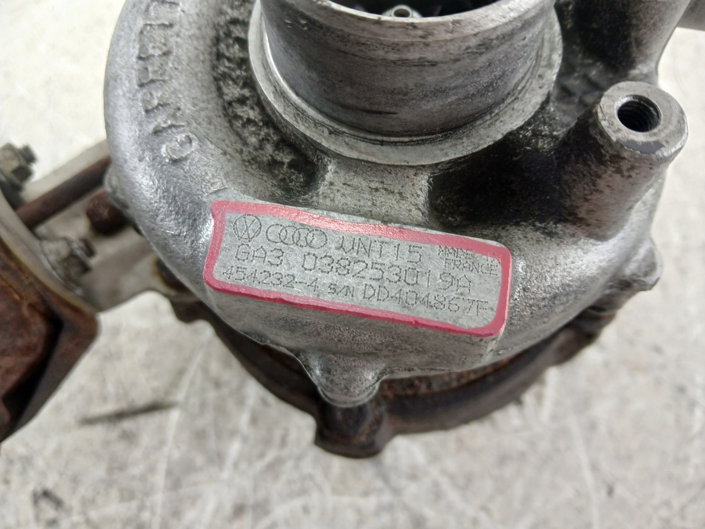 VW GOLF IV LEON e 1.9 TDI turbo TURBINA 038253019A