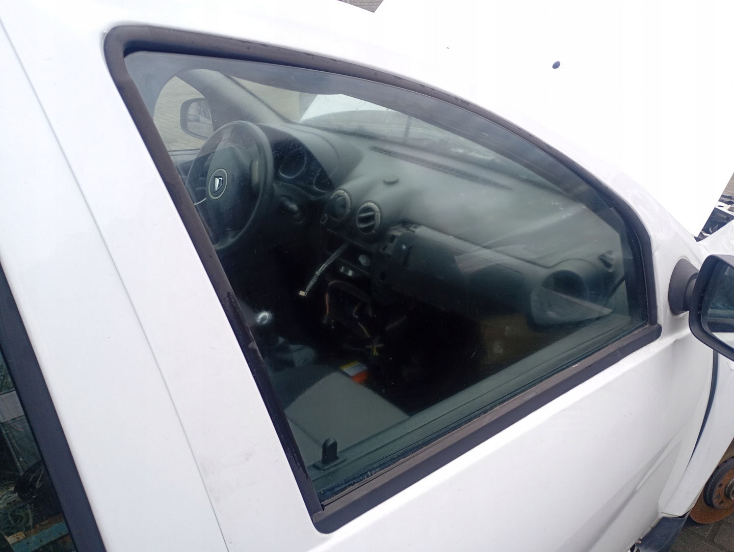 Dacia Duster 1 and 10-18 window side Z door right front front