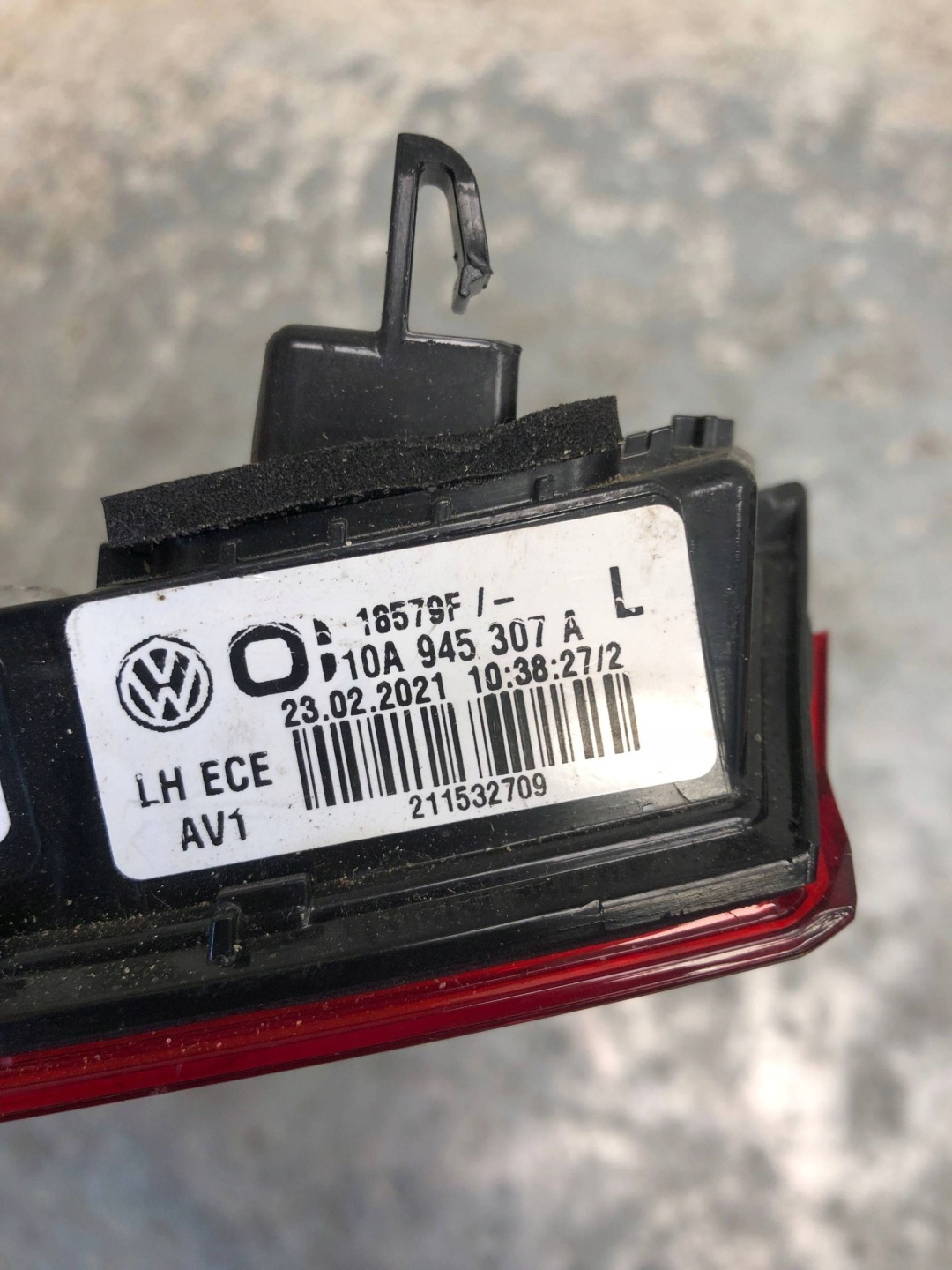 light left rear part to the bonnet VW ID3 ID.3 10A945307A