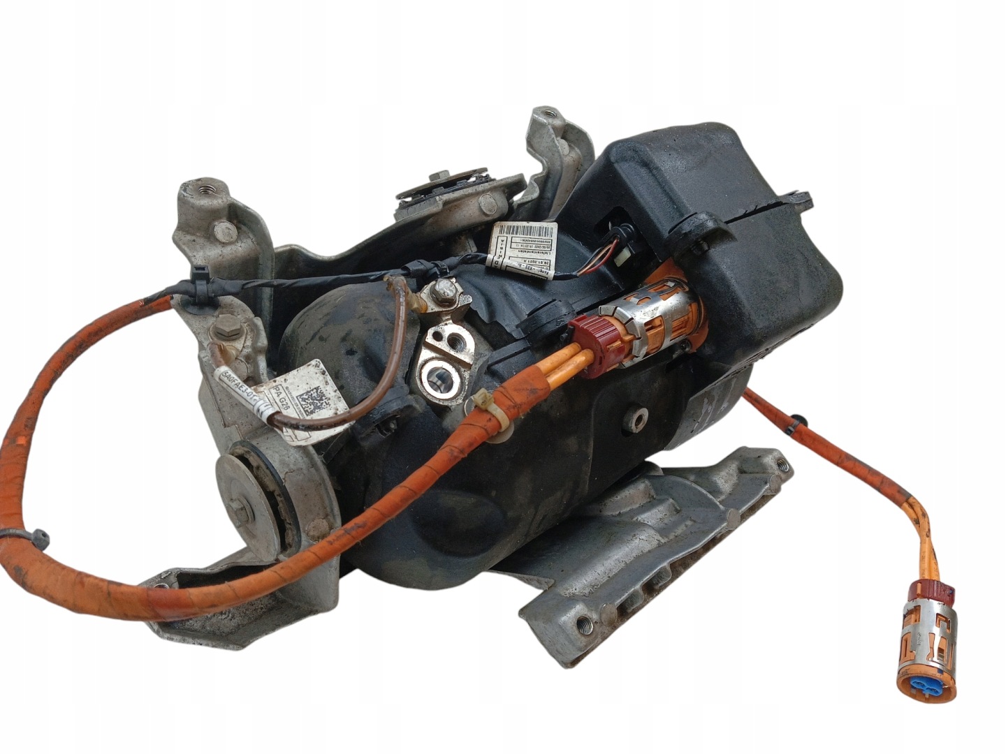 electrical compressor pump compressor; of the air conditioning BMW i4 G26 5A69FB9