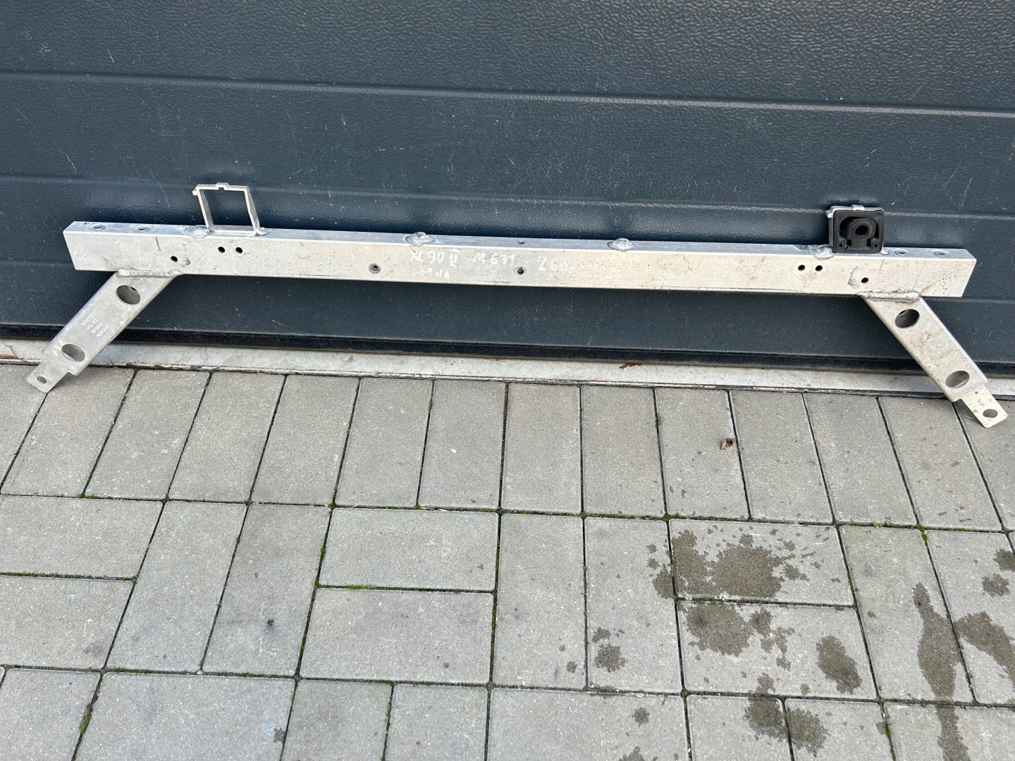 Volvo XC-90 II sider upper support panel for radiators 31425937