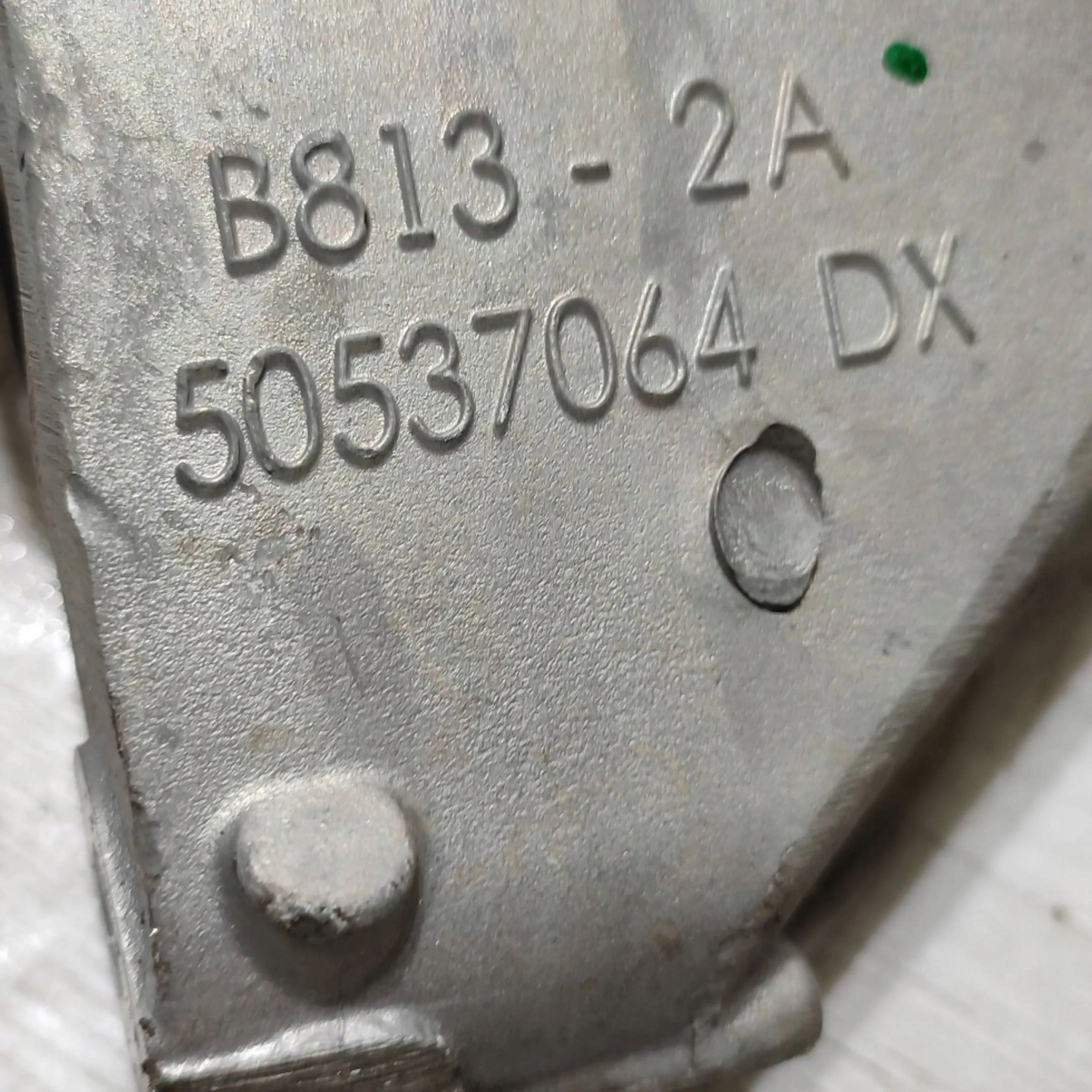 Alfa Romeo Stelvio 2021 Droit Bouche buse Support / Support plaque Moteur
