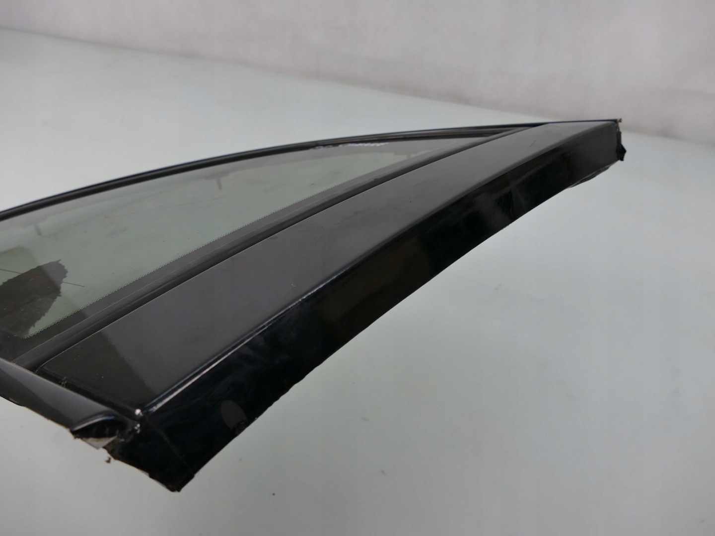 PORSCHE CAYENNE 9P 7L window bodywork right rear part