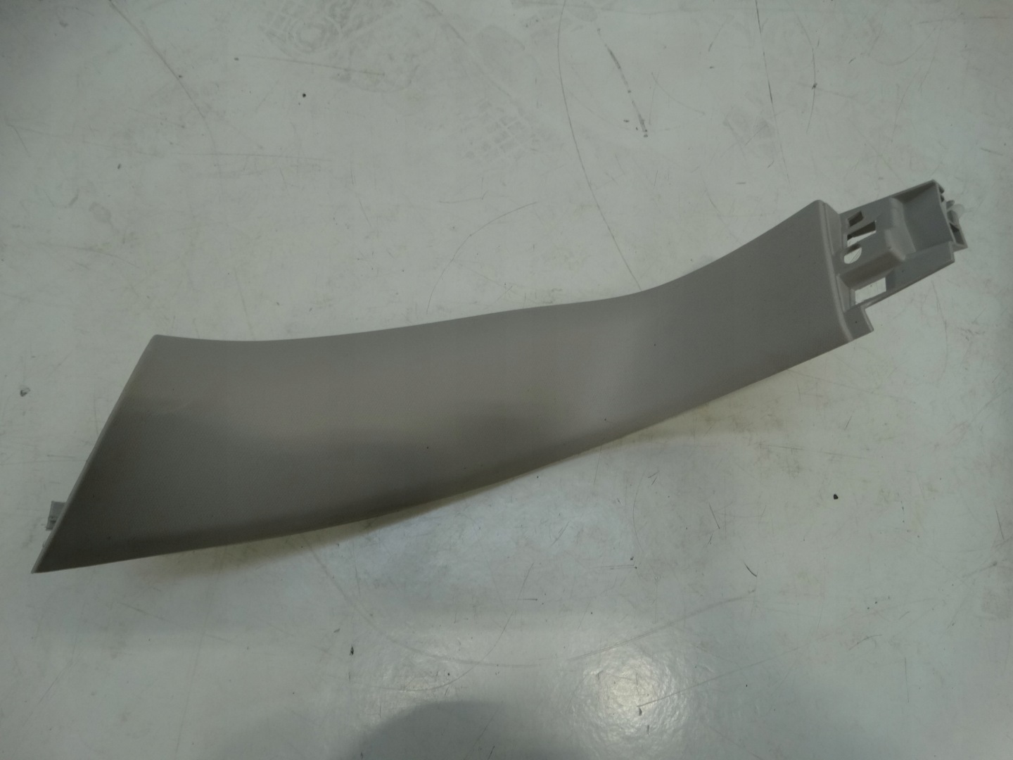 side SLUPKA left rear part boot RENAULT ESPACE V 909026068R