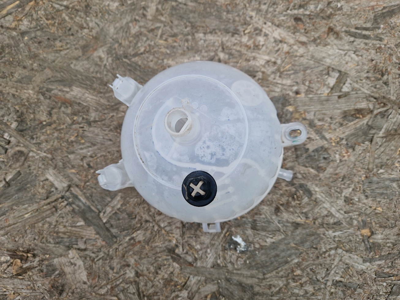 tank water tank AUDI Q8 E-TRON 4KE121405A