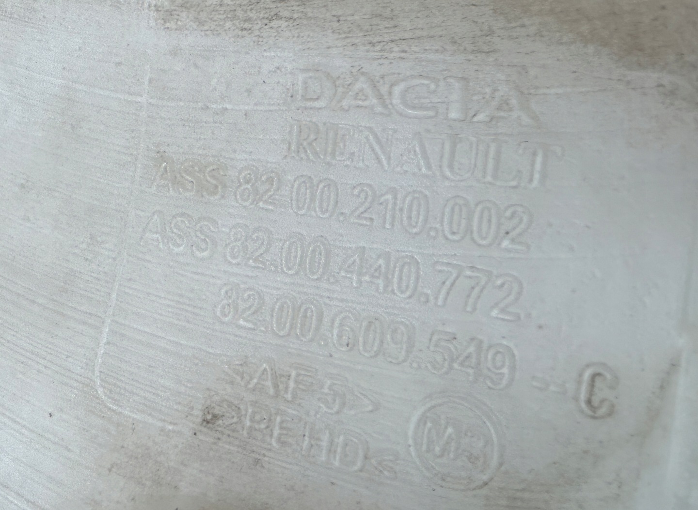 washer fluid tank DACIA DUSTER and 8200609549