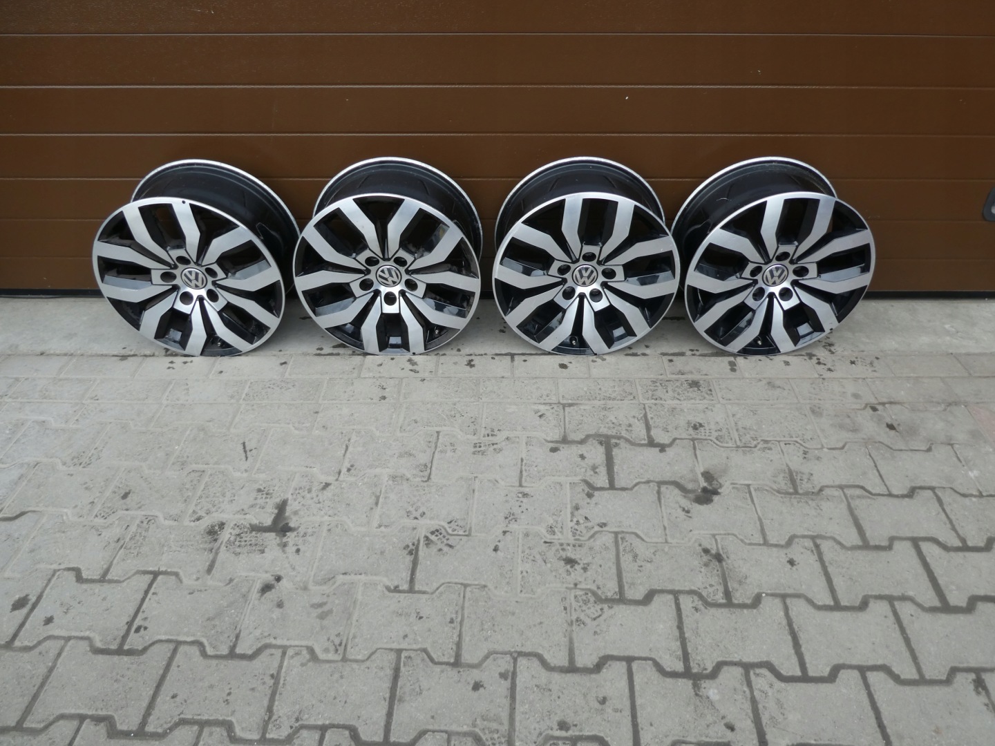 discs VW CARAVELLE T5 T6 AMAROK 17 2H0601025T