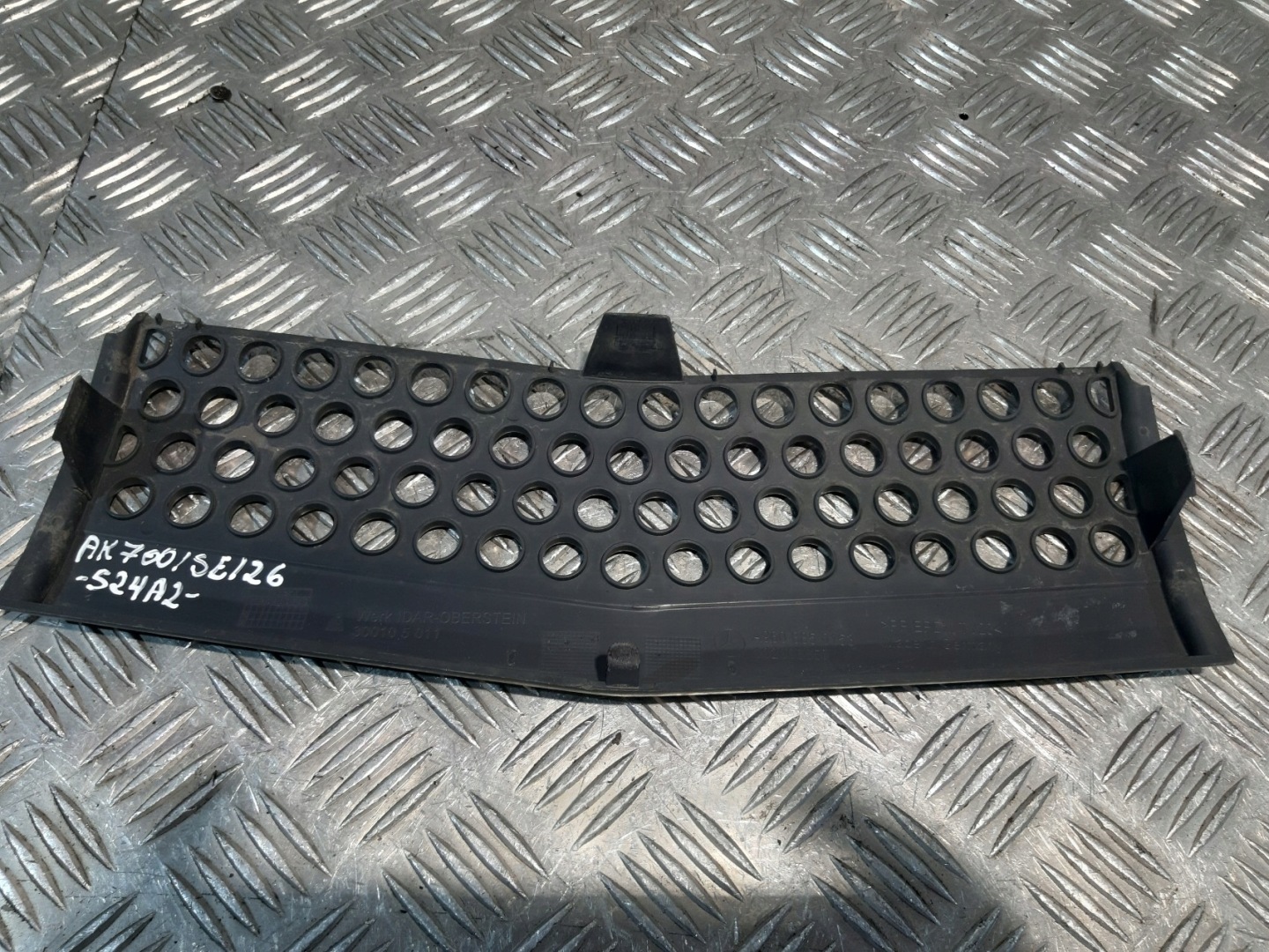 grid grille Mercedes Actros MP4 A9608850153