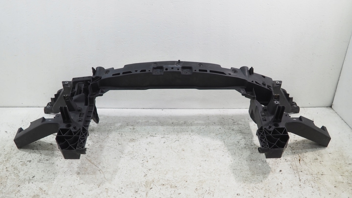 Mercedes Sprinter W907 pillar iron support panel for radiators A9078800900