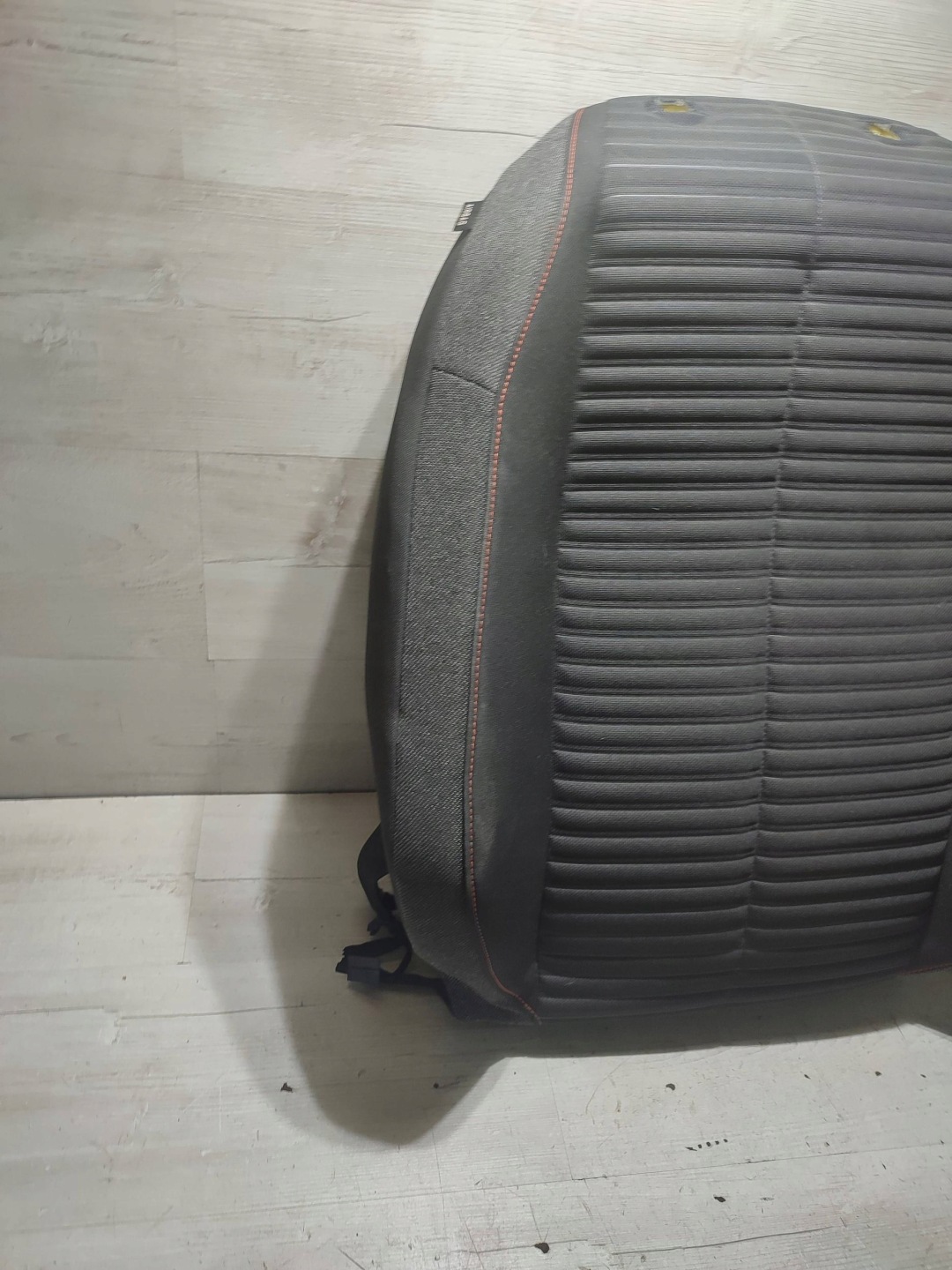 Peugeot 2008 II 2020 front side right side seat oparcie