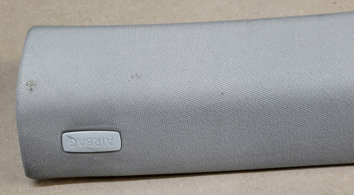 cover side SLUPKA A right front VW GOLF V KOMBI JETTA III 1K5 grey