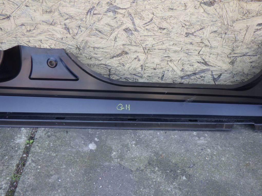OPEL ASTRA IV 4 J 08- threshold left