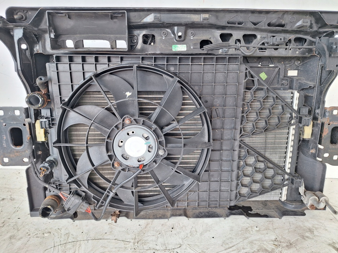 VOLKSWAGEN POLO V 6R 07-14 support panel for radiators petrol