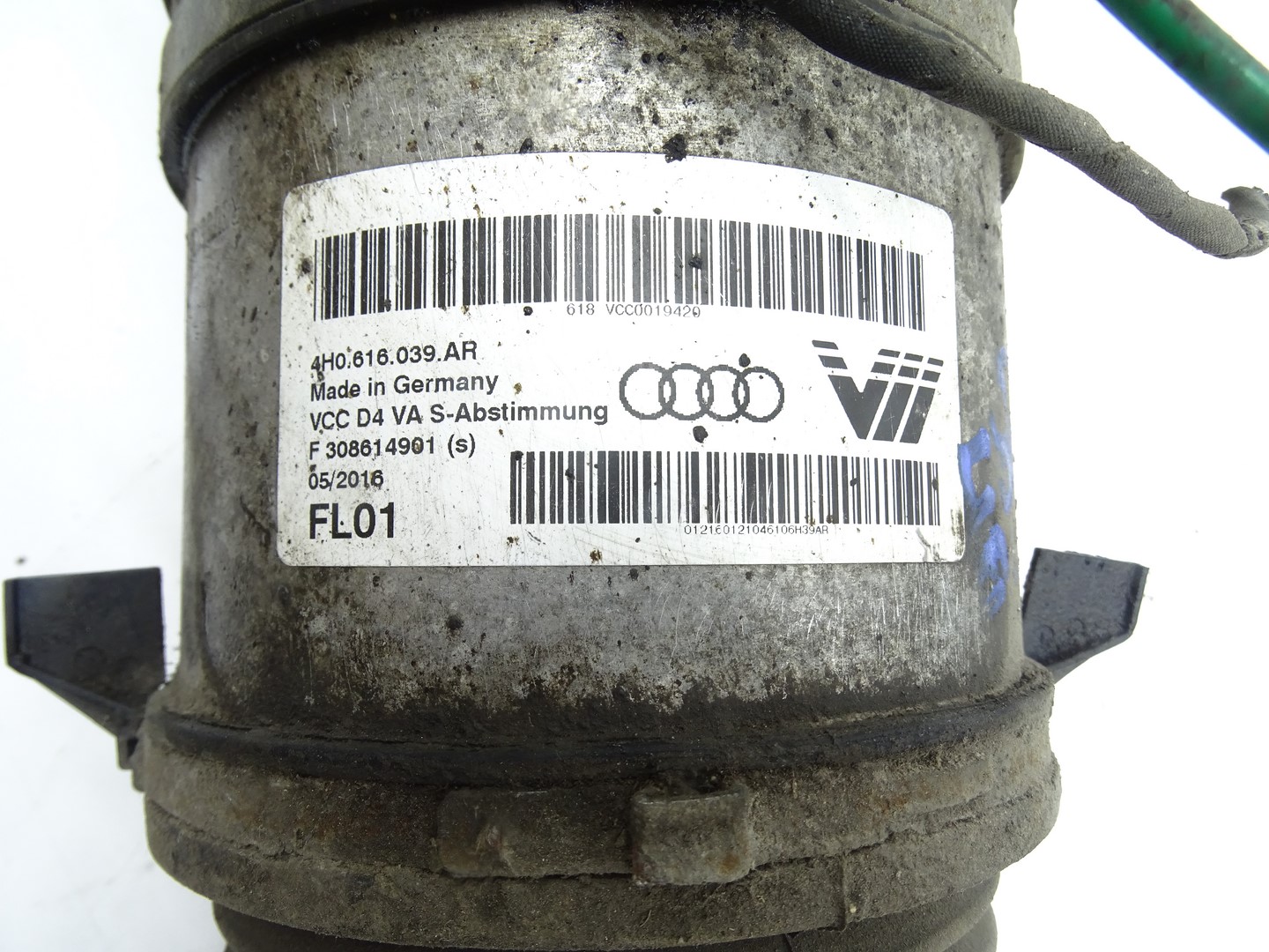shock absorber MIECH left front front AUDI S8 D4 4H 4.0 TFSI 4H0616039AR