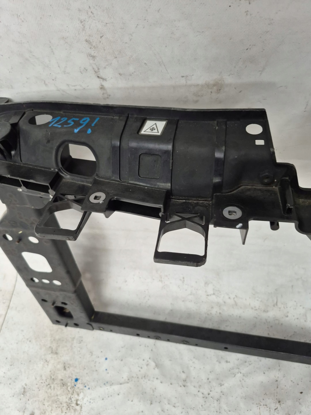 FIAT 500E II 20- support panel for radiators pillar front 52140819