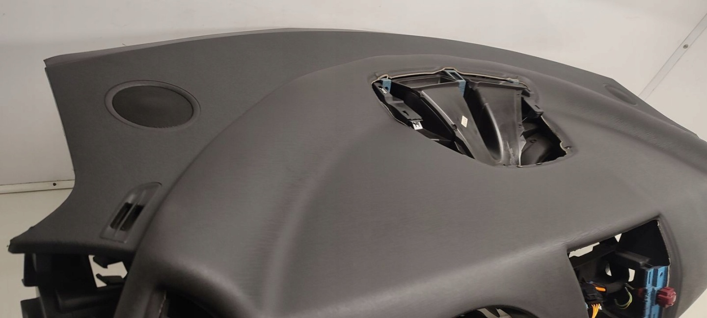 panneau d'instruments console airbag courroies de tension Citroen C4 et 1,6 HDI