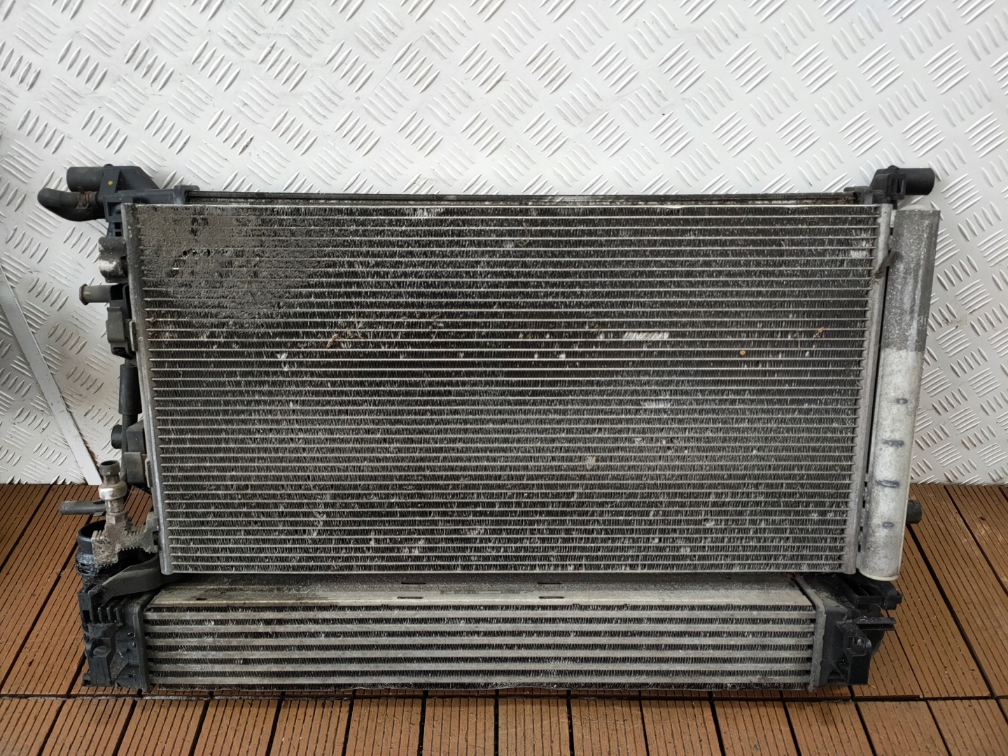 RENAULT MEGANE III 08-13 1.5 DCI support panel for radiators radiator fan sider KPL