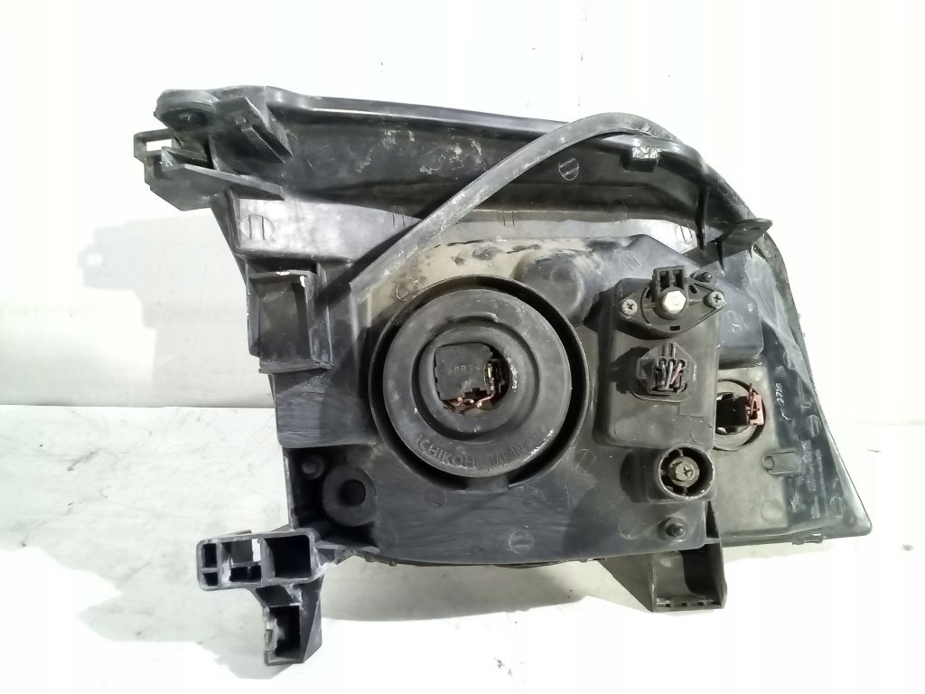 Nissan X-Trail and T30 light left front front