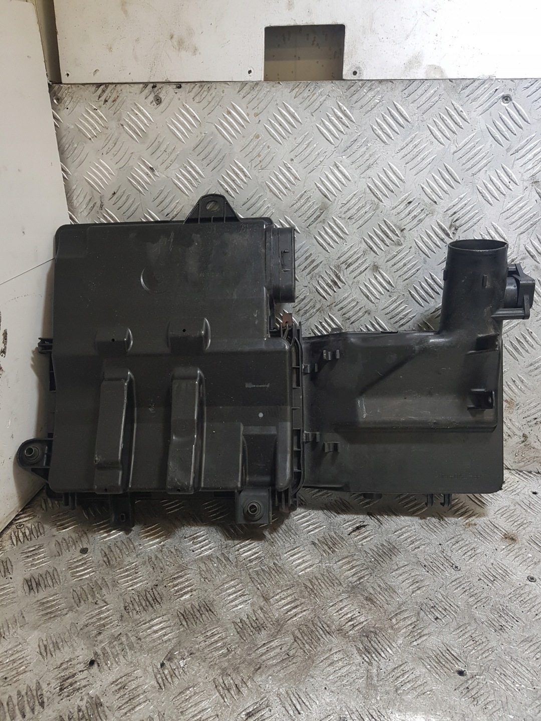Gehäuse filter luft MAZDA 3 100140-7041 197400-2010