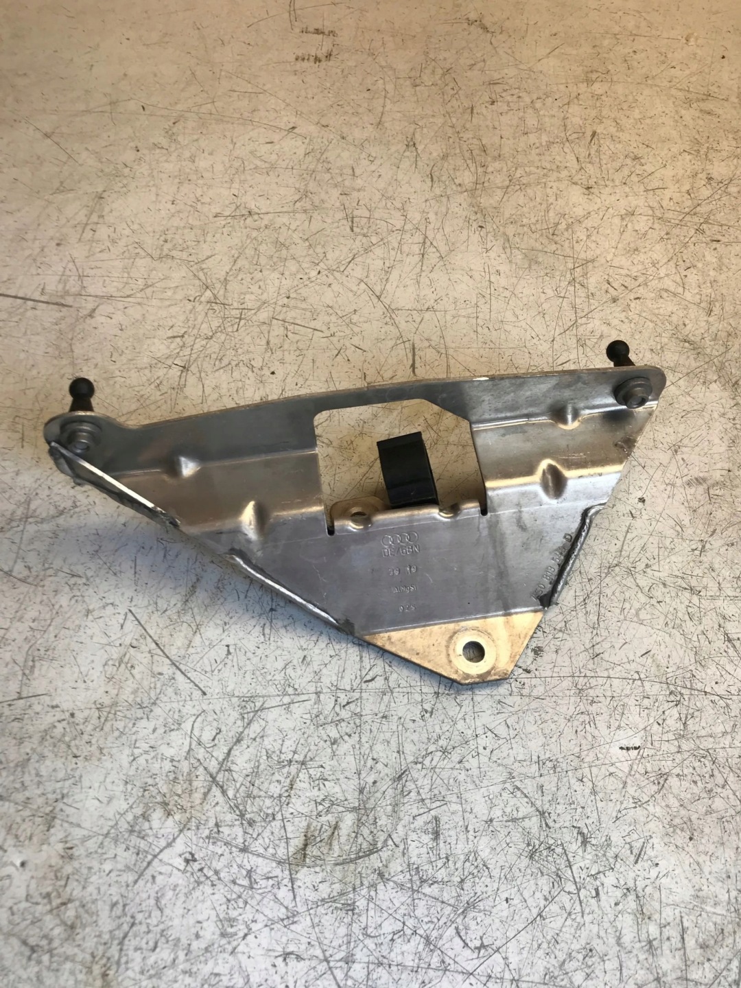 AUDI R8 PLUS 4S 5.2 Halter filter luft